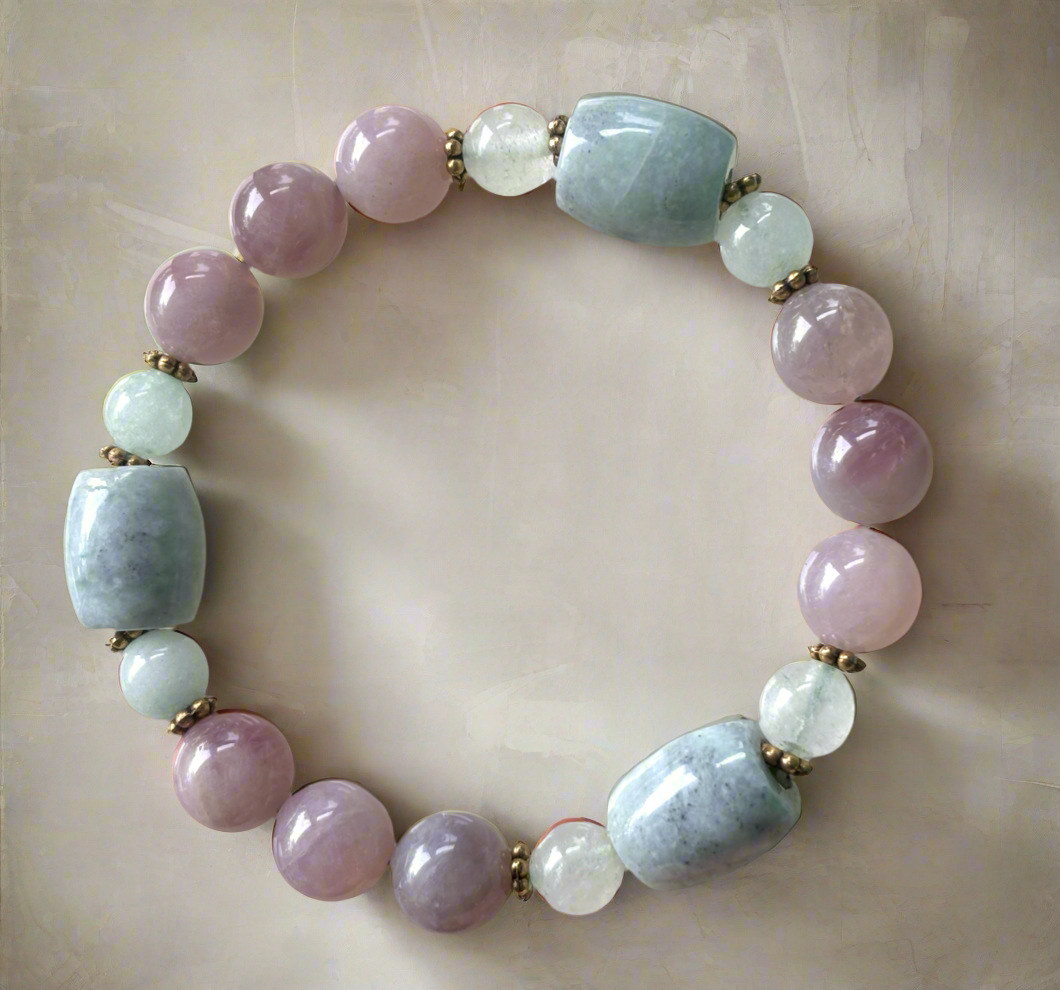 Burmese Jade & Mauve Quartz Bracelet